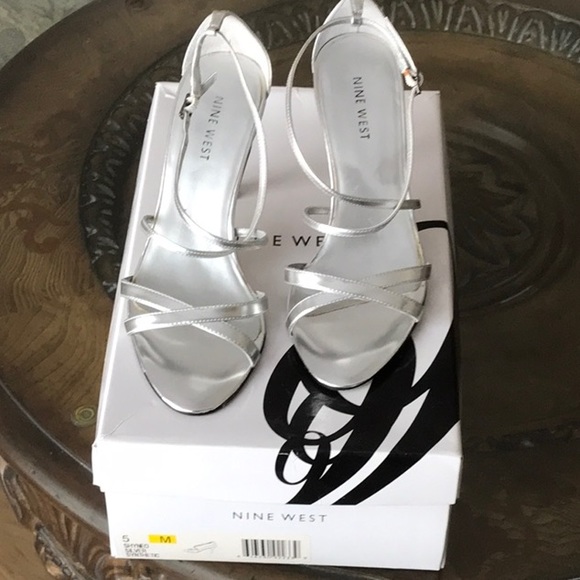 Nine West Shoes - Nine West Shyneo Silver synthetic Size 5 w/clutch
